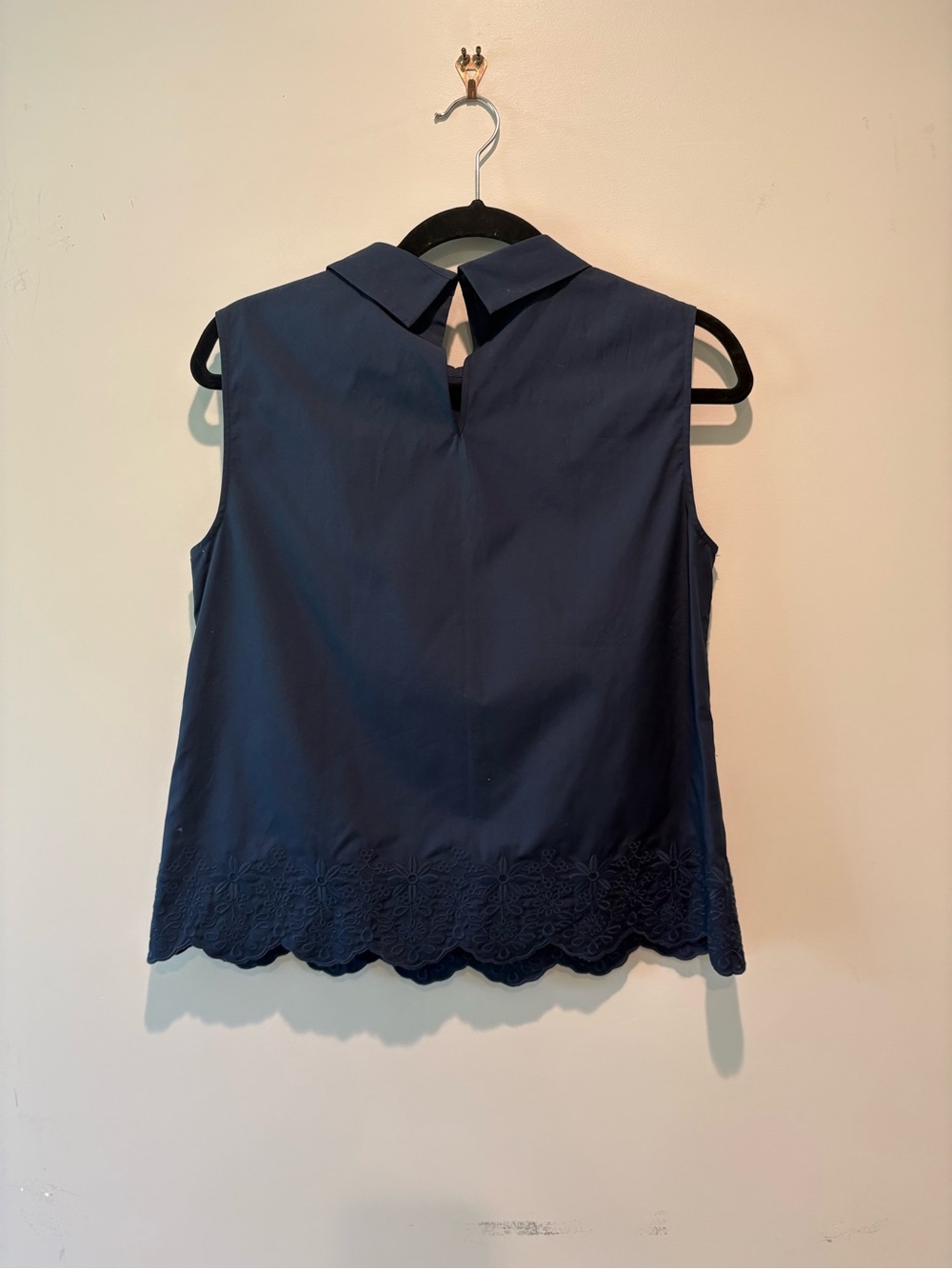 Brooks Brothers Sleeveless Mock Neck Blouse - Picture 3 of 6